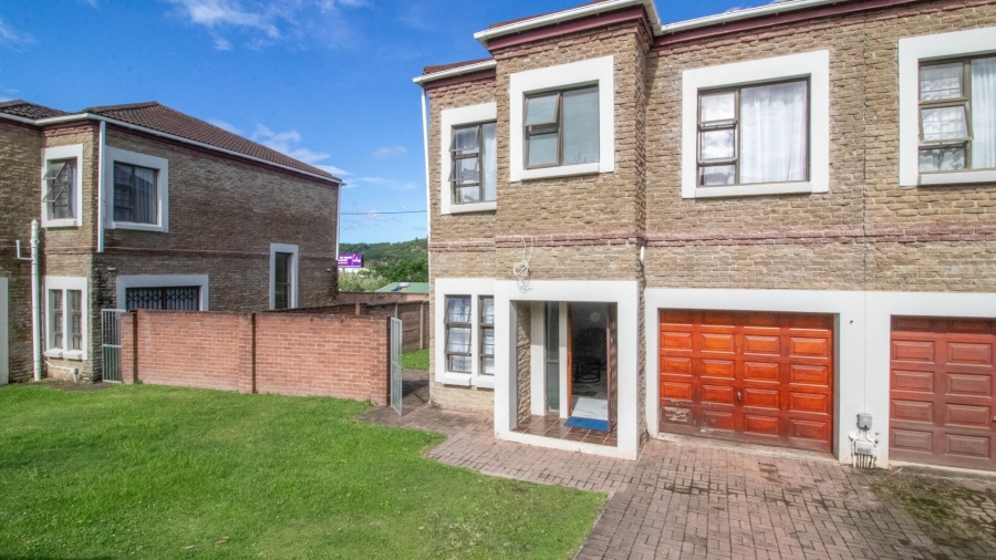 3 Bedroom Property for Sale in Abbotsford Eastern Cape